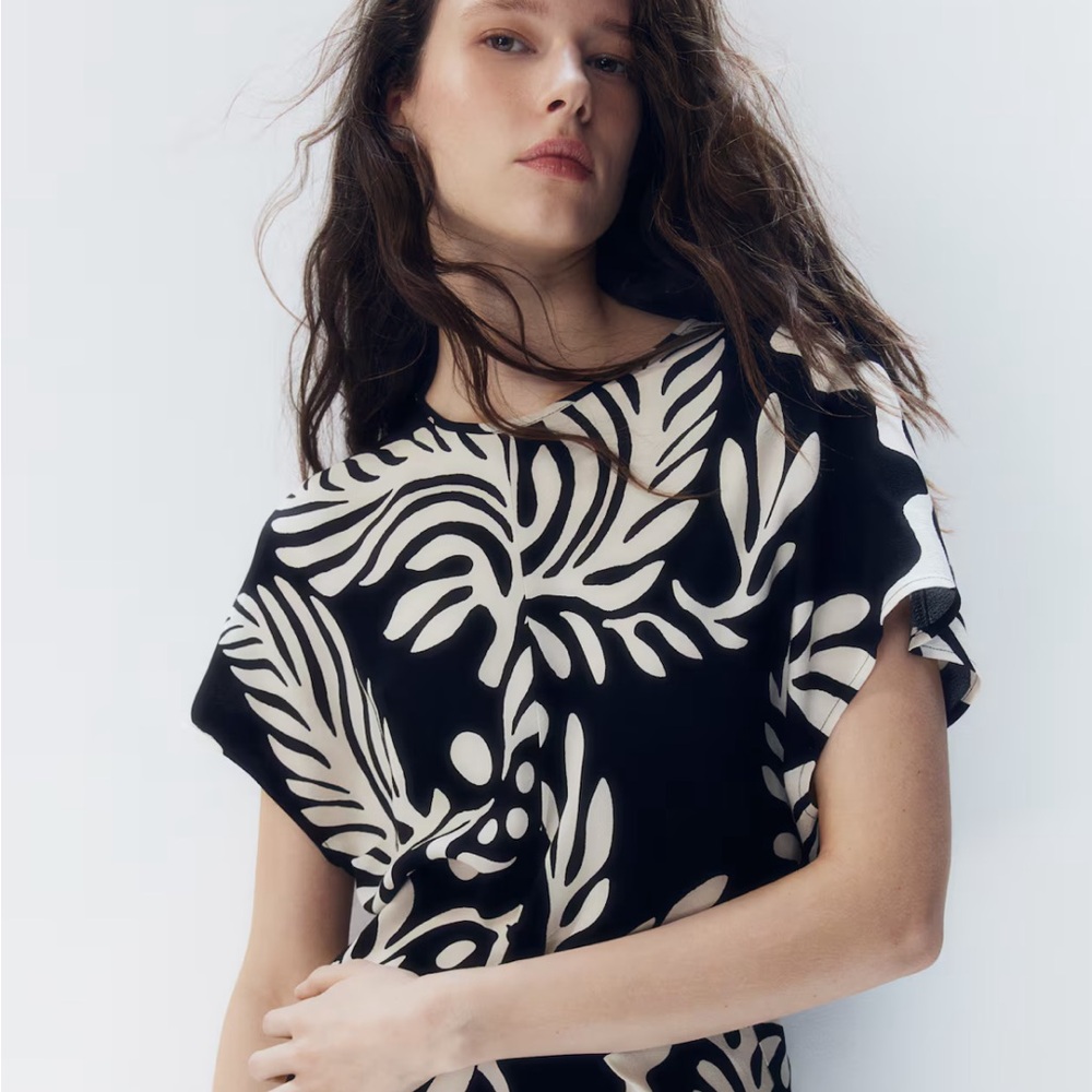 H&M Black and Cream Leaf Print Midi Dress